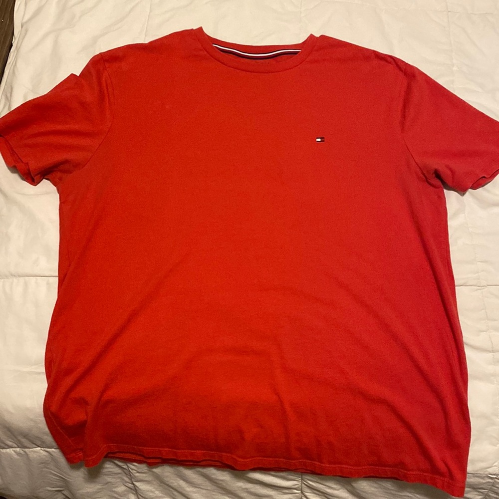 Tommy Hilfiger tee shirt